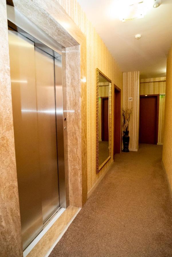 Globus Hotel プロヴディフ エクステリア 写真